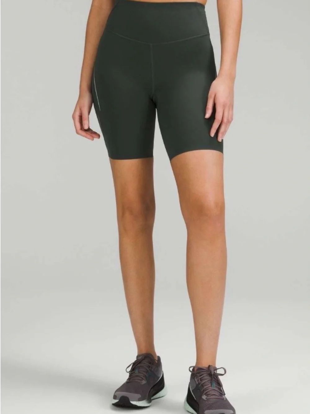 Lululemon Base Pace High-Rise Reflective Short 8" in Smoked Spruce size 14 - Picture 5 of 7